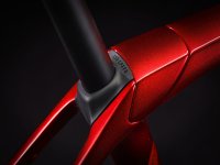 Trek Domane SLR 9 60 Metallic Red Smoke to Red Carbon S